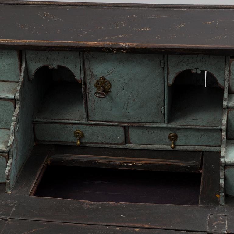 A late 18th century secretaire.
