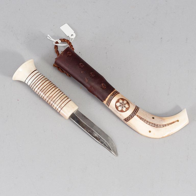 JON OLA UTSI, a Sami reindeer horn knife, signed Jon O. Utsi.