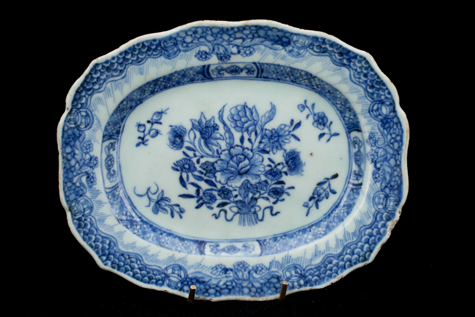 FAT, porslin, Kina 1700-tal.