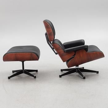 Charles & Ray Eames, fåtölj och fotpall, "Lounge chair", Vitra.