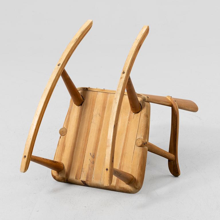 Göran Malmvall, Rocking chair, “Svensk Fur 513”, Karl Andersson och Sönder, Huskvarna, 1940s.