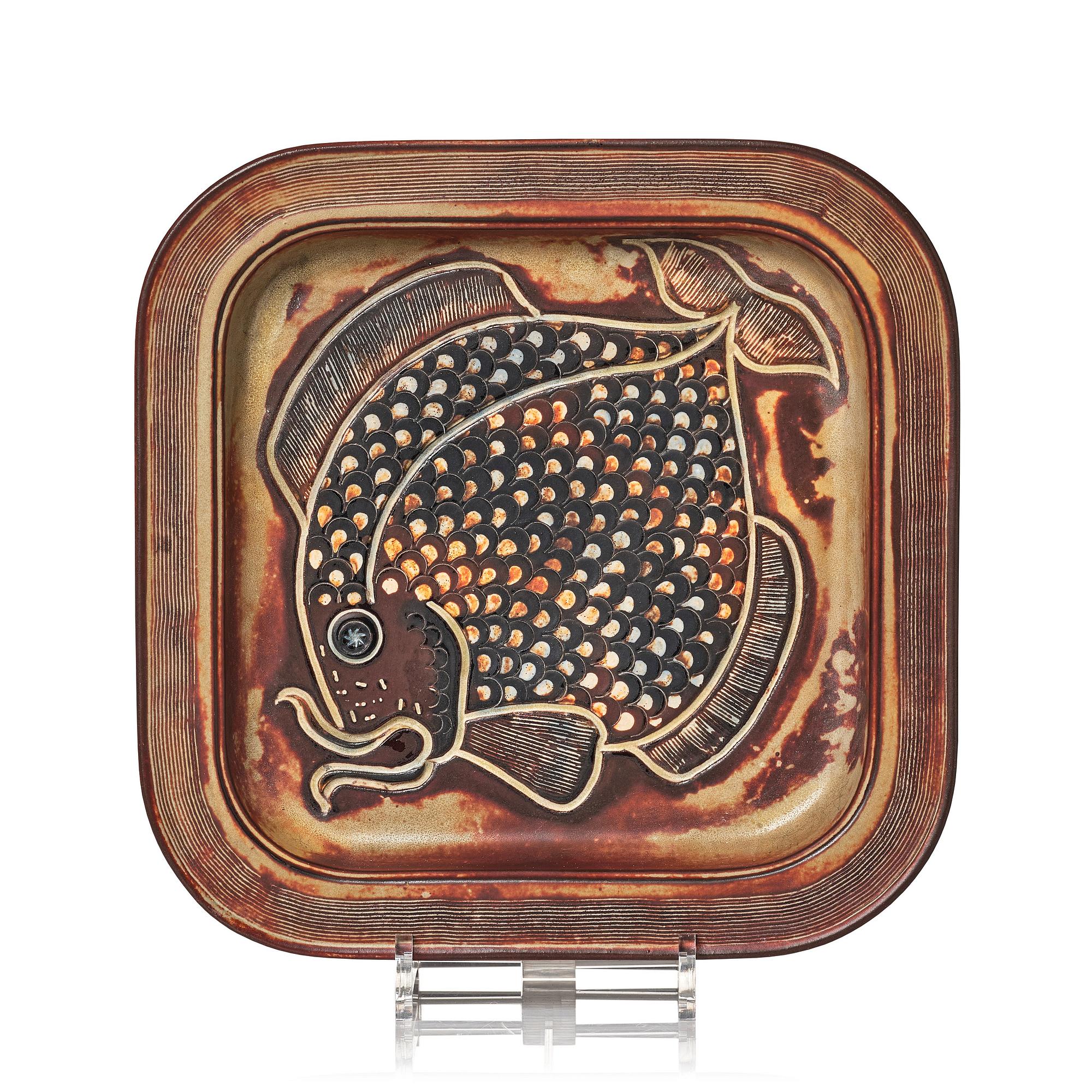 Wilhelm Kåge, a 'Farsta' stoneware dish, Gustavsberg studio, Sweden 1950.