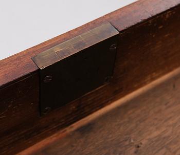 SKRIVBORD, England, 1800-talets andra hälft.