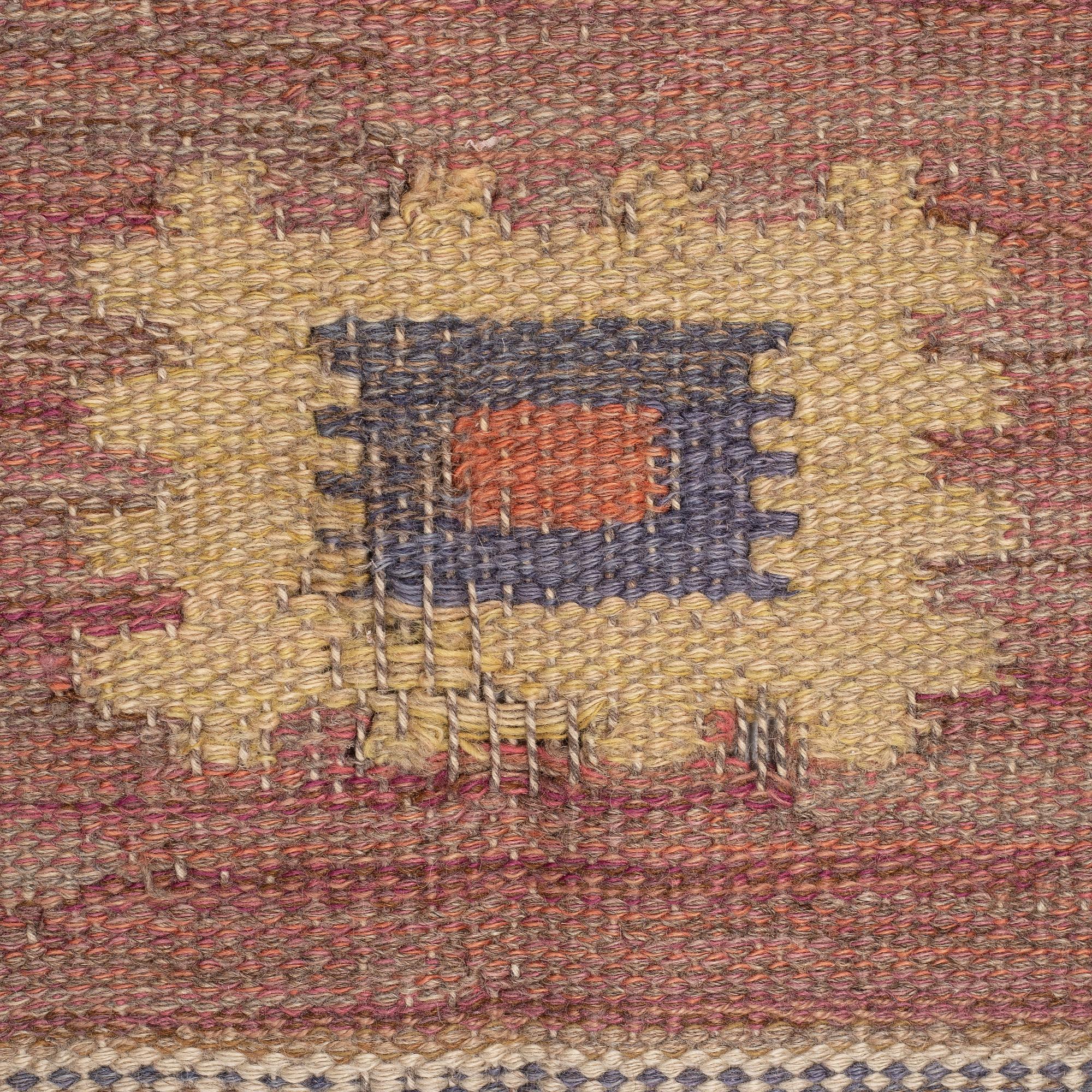 Märta Måås-Fjetterström, a carpet, "Röd grön äng", flat weave, ca 328-333 x 258,5-262 cm, signed AB MMF.