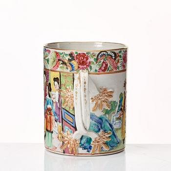 A Canton famille rose mug, Qing dynasty, 19th Century.