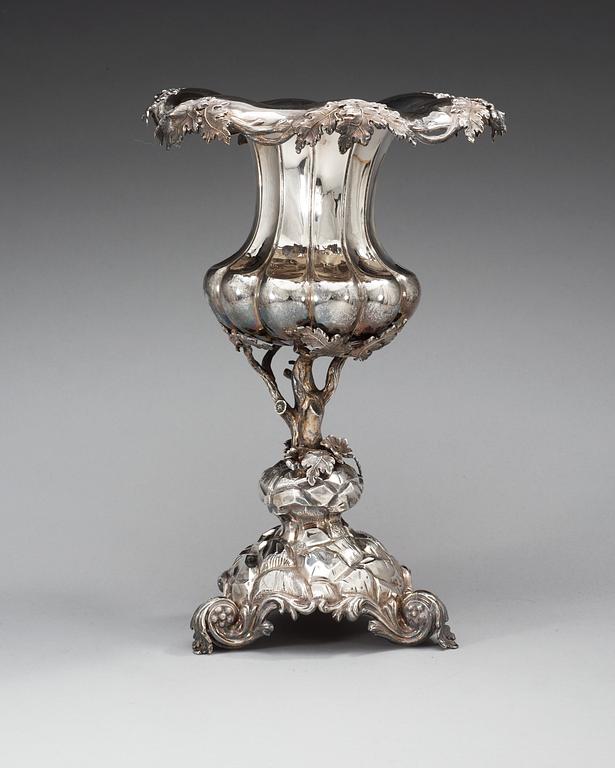 A Swedish 19th century silver urn, makers mark of Gustaf Möllenborg-Féron, Stockholm 1861.