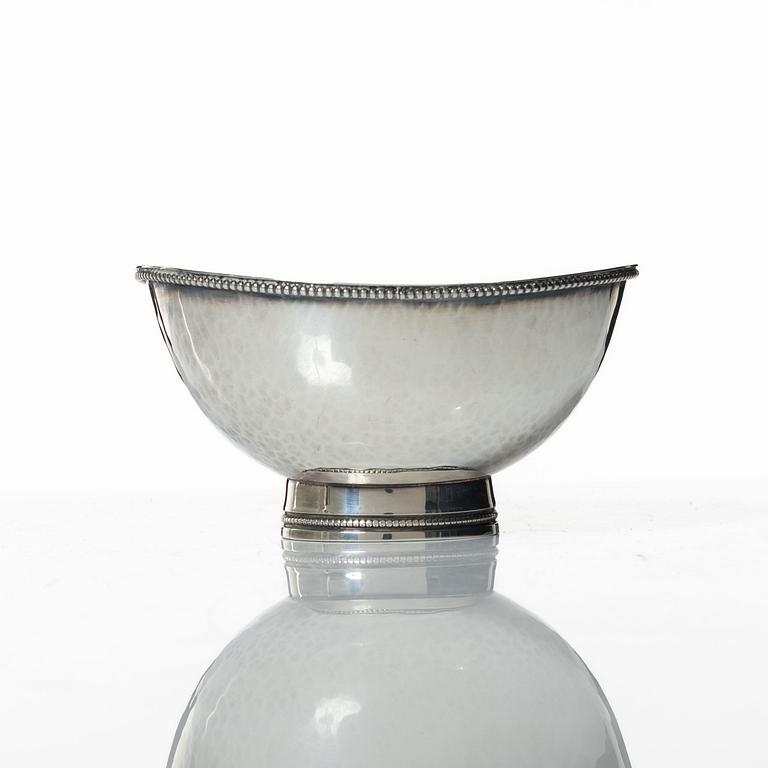 Eric Löfman, bowl, silver, KG Markström, Uppsala 1974.