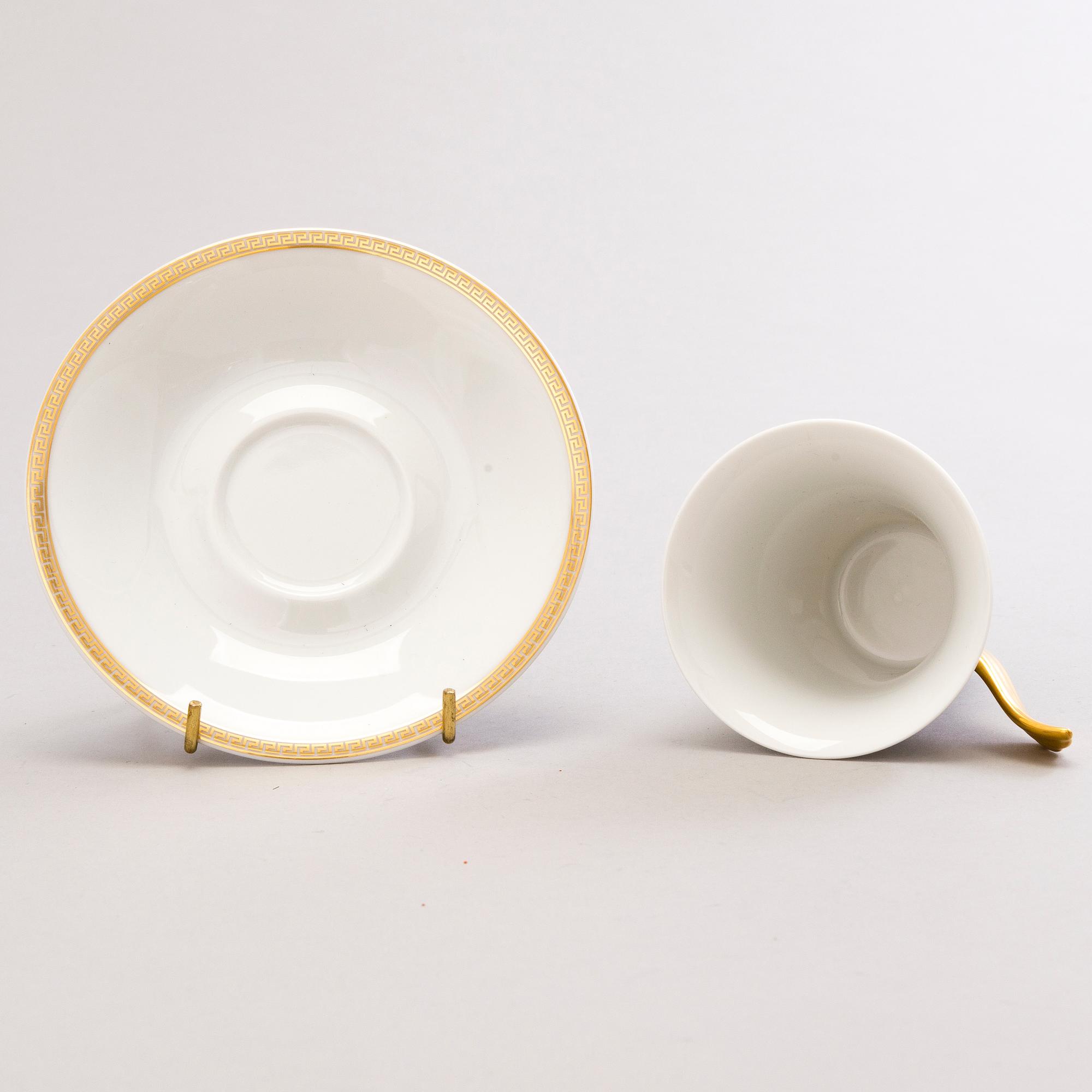 VERSACE Ikarus, Médaillon Méandre d'Or 2 + 2 porcelain plates with a coffee cup by Rosenthal.