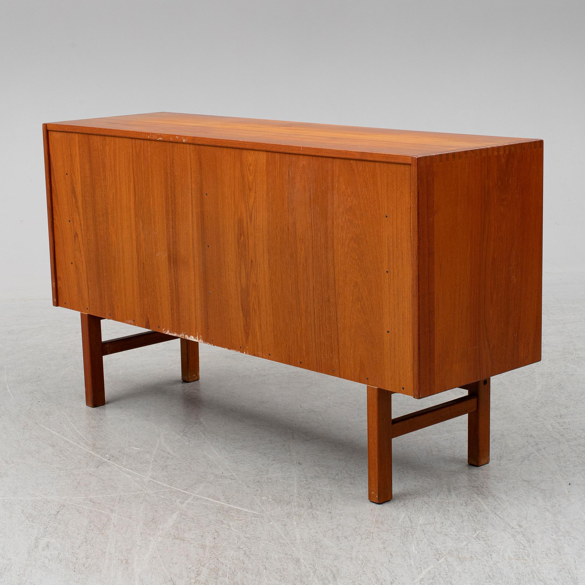 NILS JONSSON, teak veenered sideboard, 1960's.