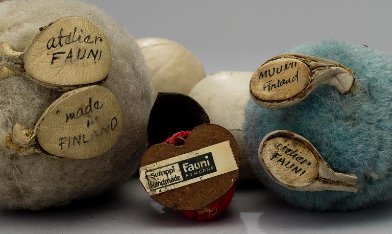 MUMINTROLL, 2 st, och ett SUMPPI-TROLL, Atelier Fauni, Finland, 1950/60-tal.