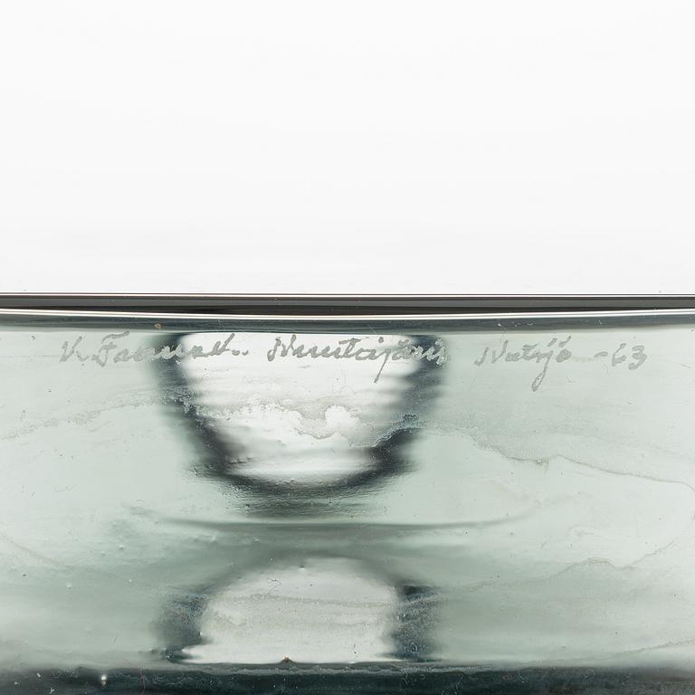 Kaj Franck, glass carafe 'KF 504', signed K. Franck Nuutajärvi Notsjö -63.