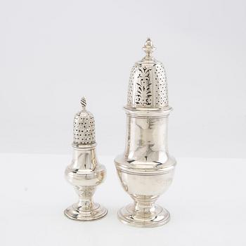 John Wakelin & William Taylor sugar and salt shakers, 2 pcs, silver, London 1778.