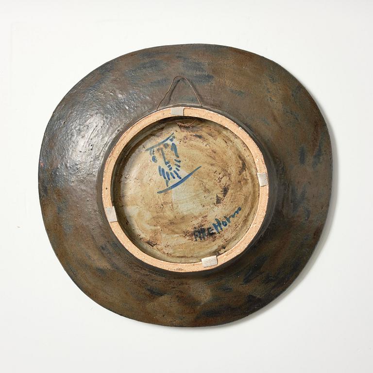 Åke Holm, a large "Nimrod" chamotte stoneware dish, Höganäs, Sweden, 1950s-60s.