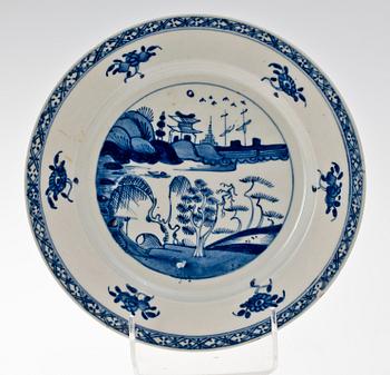 TALLRIKAR, 7 st, porslin och fajans, bl.a. Kina, 1700/1800-tal.