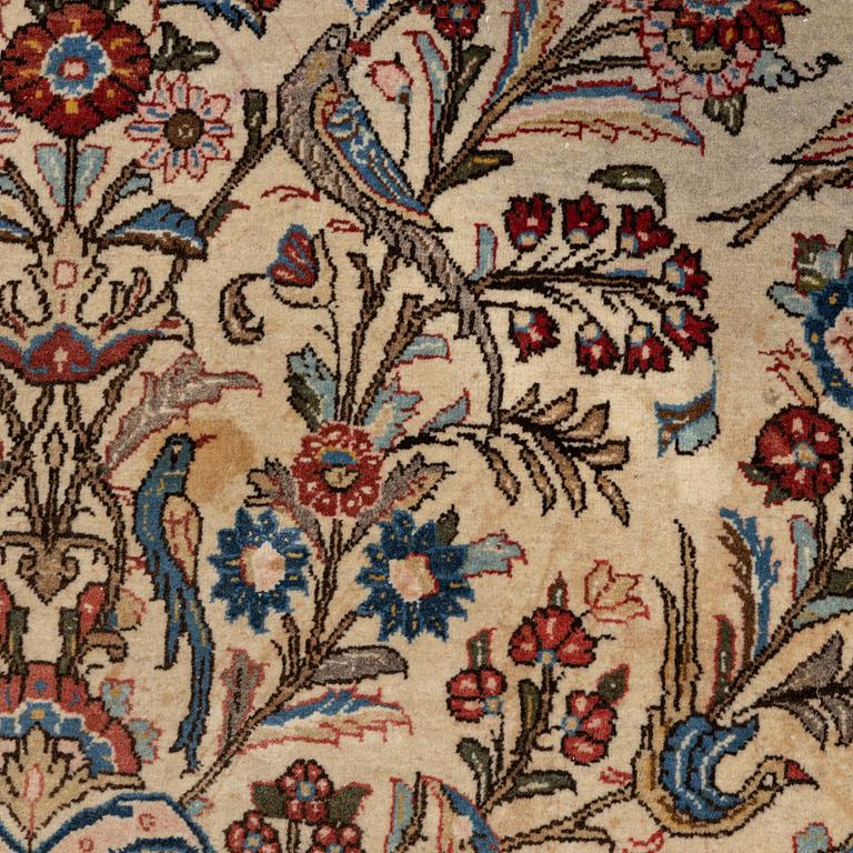 Matta, orientalisk, figural, ca 138 x 212 cm.