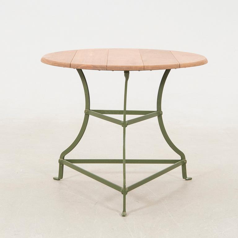 Garden table, "café table" Hope 2000s.