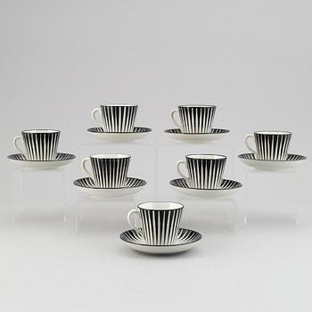 Eugen Trost, kaffekoppar med fat, 7 st, flintgods, "Zebra", Gefle.