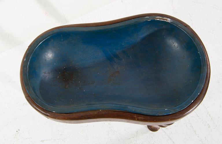 BIDÉ. 1800/1900-tal.