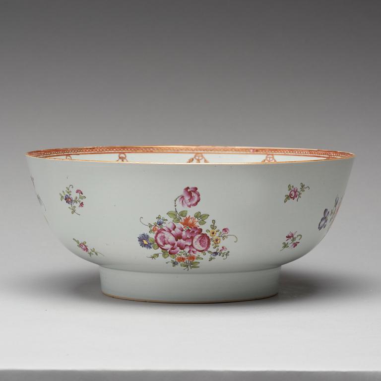 A famille rose punch bowl, Qing dynasty, Qianlong (1736-95).