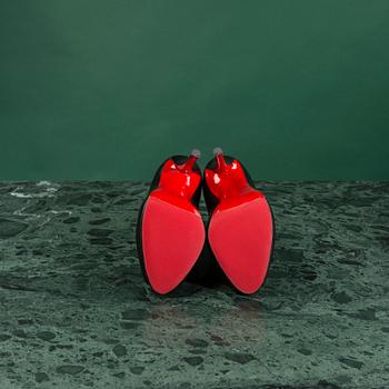 SKOR, CHRISTIAN LOUBOUTIN,  storlek 37.