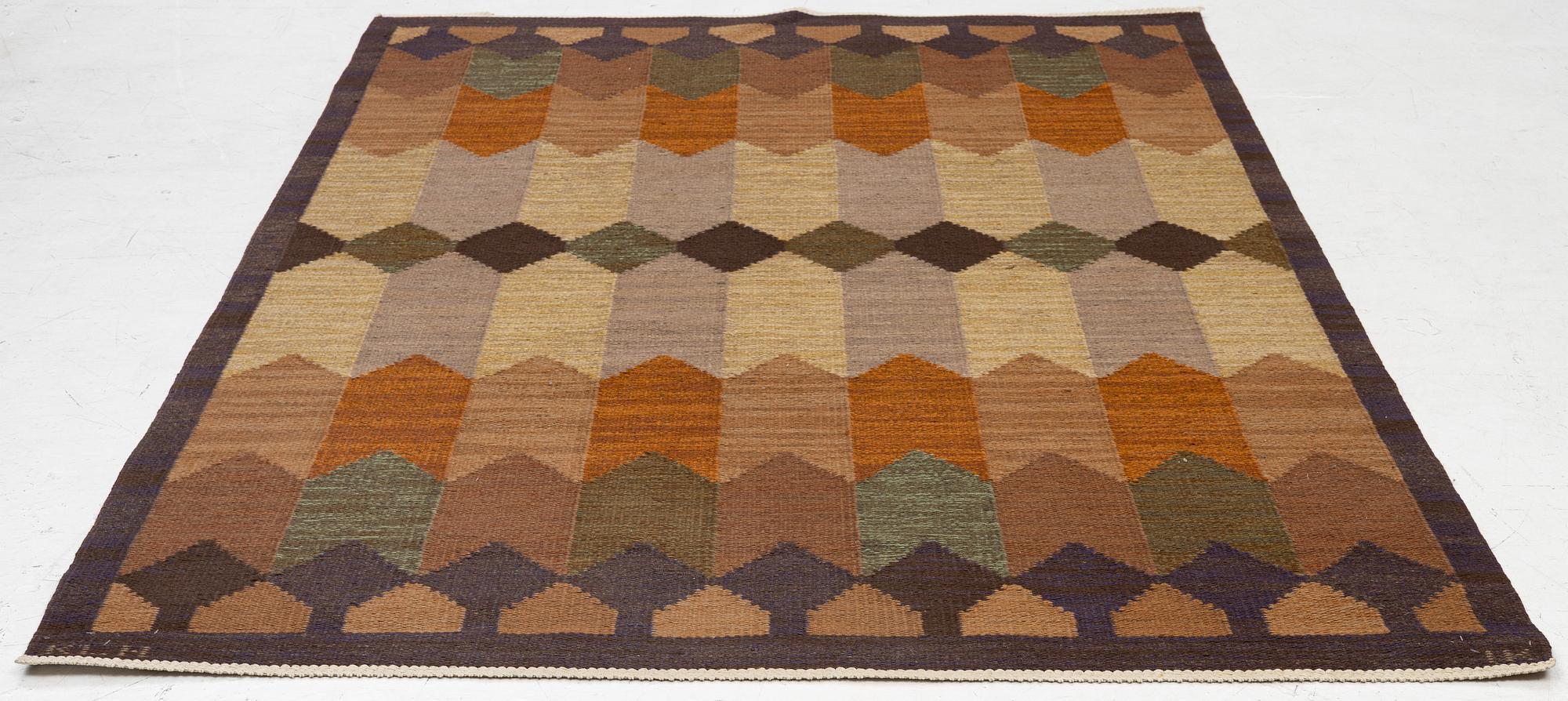 Irma Kronlund, a 'Höstdis' flat weave carpet, Kronobergs Löns Hemslöjd, sweden, signed KLH & IK, ca 222 x 150 cm.