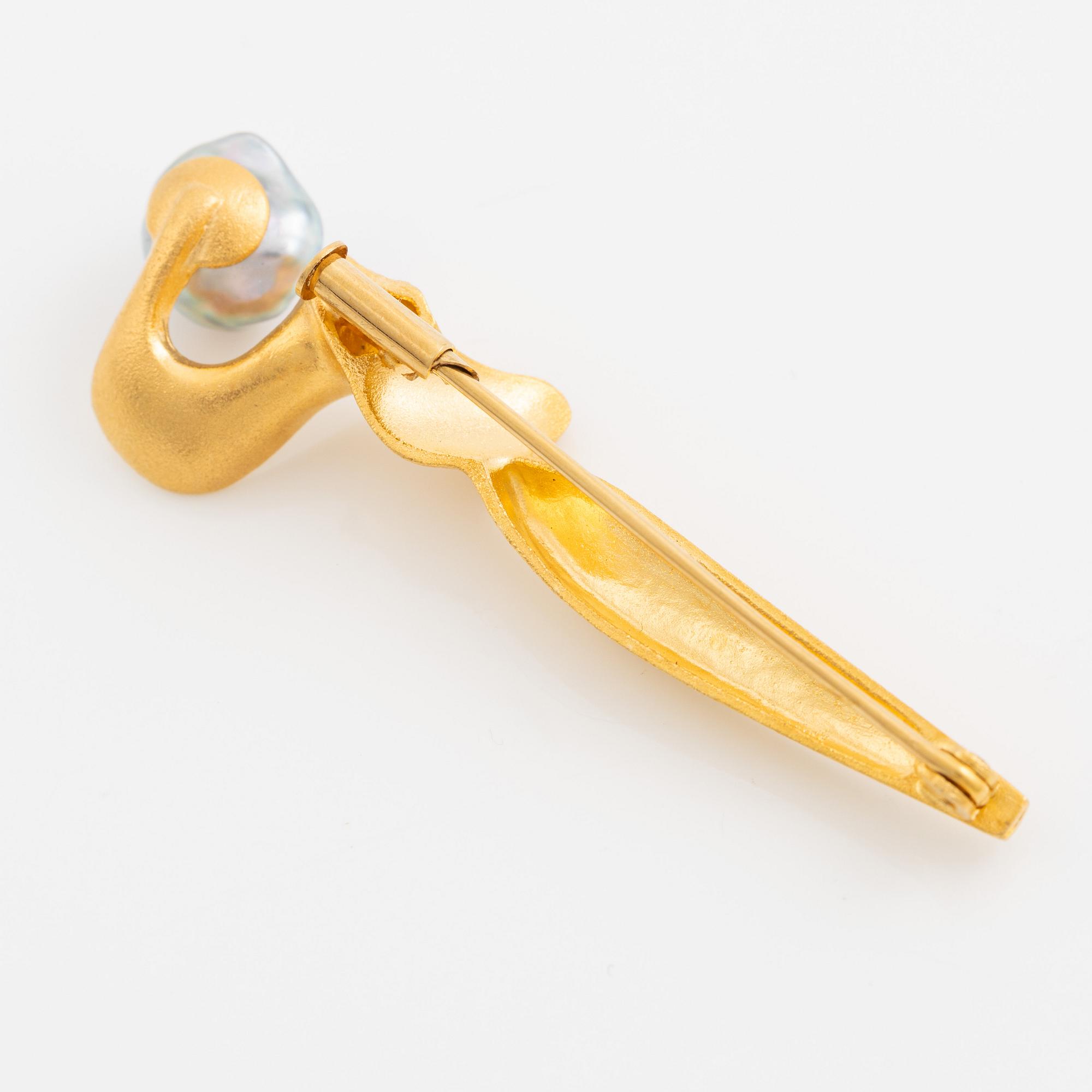 Björn Weckström, brosch, 18K guld med en odlad pärla, Finland 1979. För Lapponia.