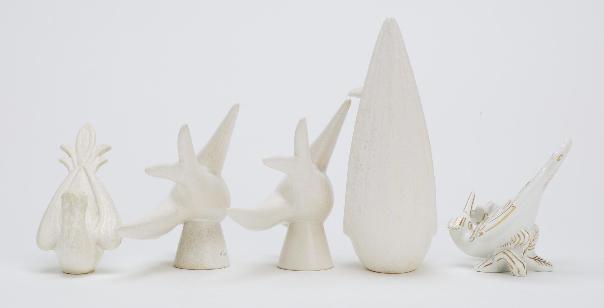 A set of five Gunnar Nylund stoneware figures of birds, Rörstrand.
