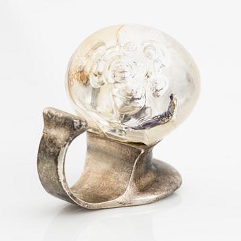 Björn Weckström, ring, "Mannen i kosmos", silver och akryl,  Lapponia 1978.