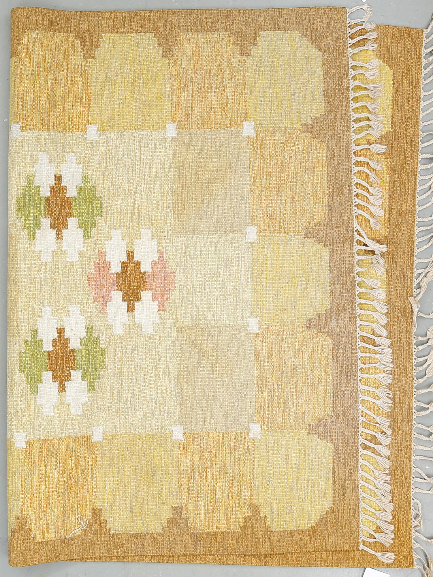 MATTA, rölakan, Ingegerd Silow, signerad IS. Ca 278 x 197 cm.