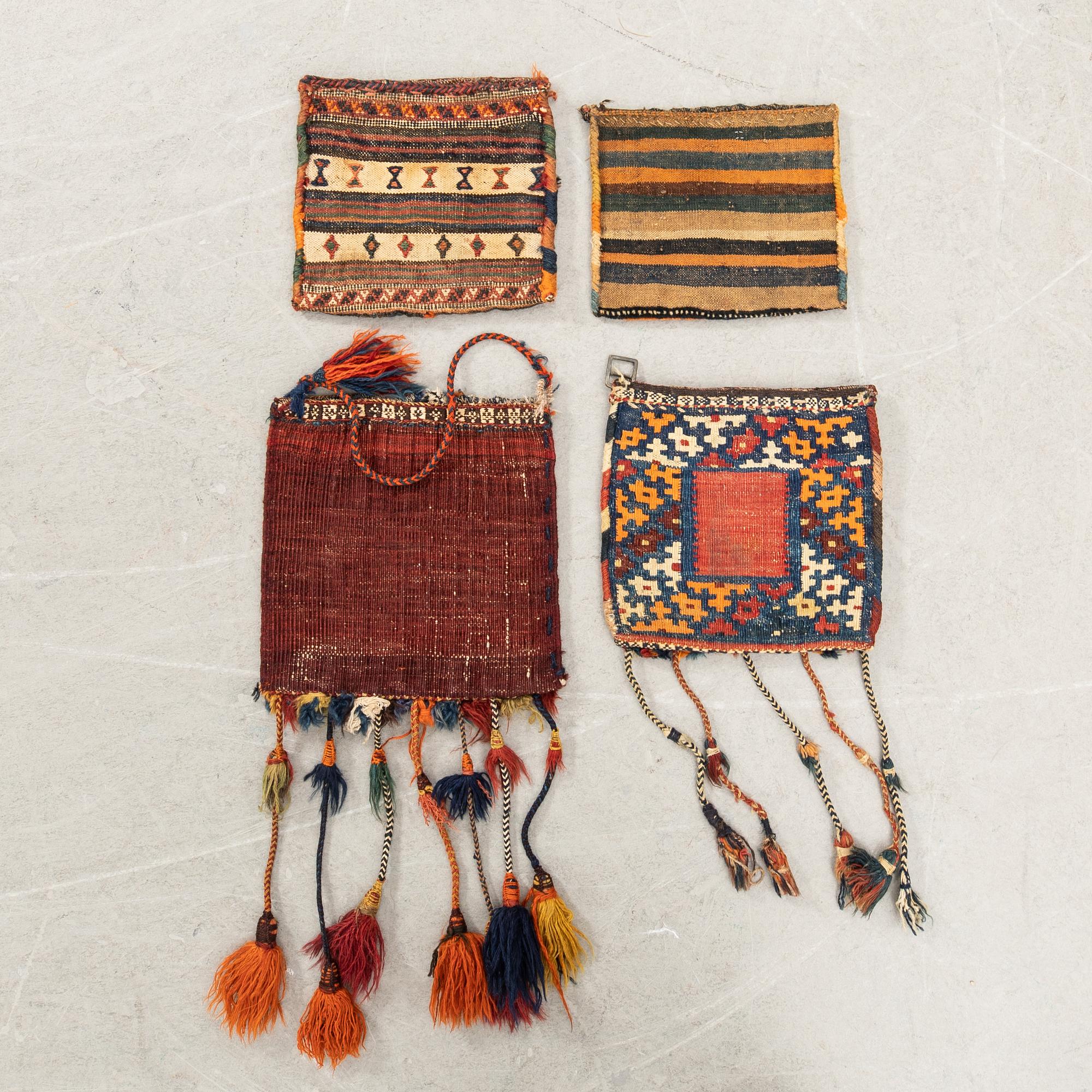 Bags Chanteh 4 pcs Kashgai semi-antique approx. 32x30 cm, 23x26 cm, 26x29 cm and 26x28 cm (excluding tassels).