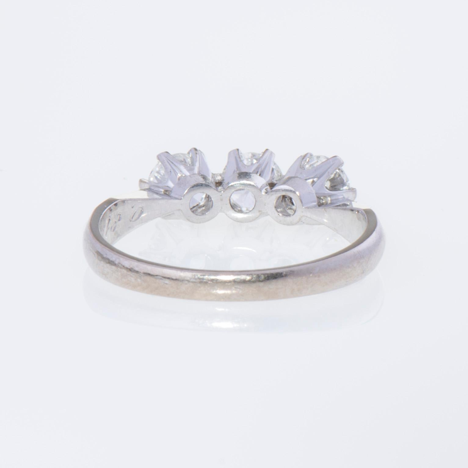 RING, 18K vitguld, briljantslipade diamanter. Westerback 1981. Vikt ca 2,8 g.