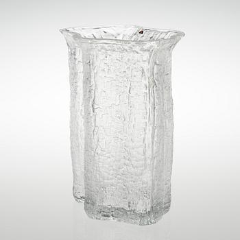 A TIMO SARPANEVA GLASS VASE, Finlandia-series, signed Timo Sarpaneva -3359.