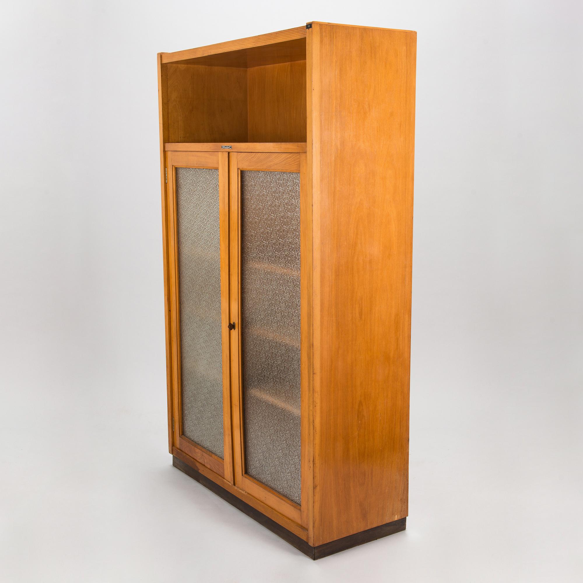 Antonio Ferretti, An early 1950s 'Algeri' bookcase, Milan, Italy.