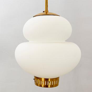 Bernt Karlby taklampa  'Peanut' för lyfa Danmark 1900-talets mitt.