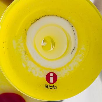 Oiva Toikka, glasfågel, "Jewelled kiwi", signerad och numrerad O. Toikka Nuutajärvi 1453/5000.