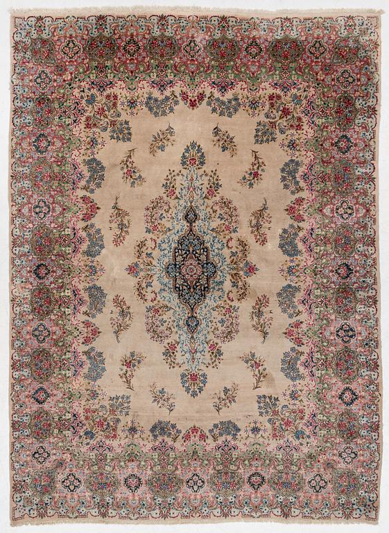 Carpet, Kriman, approx. 370 x 215 cm.
