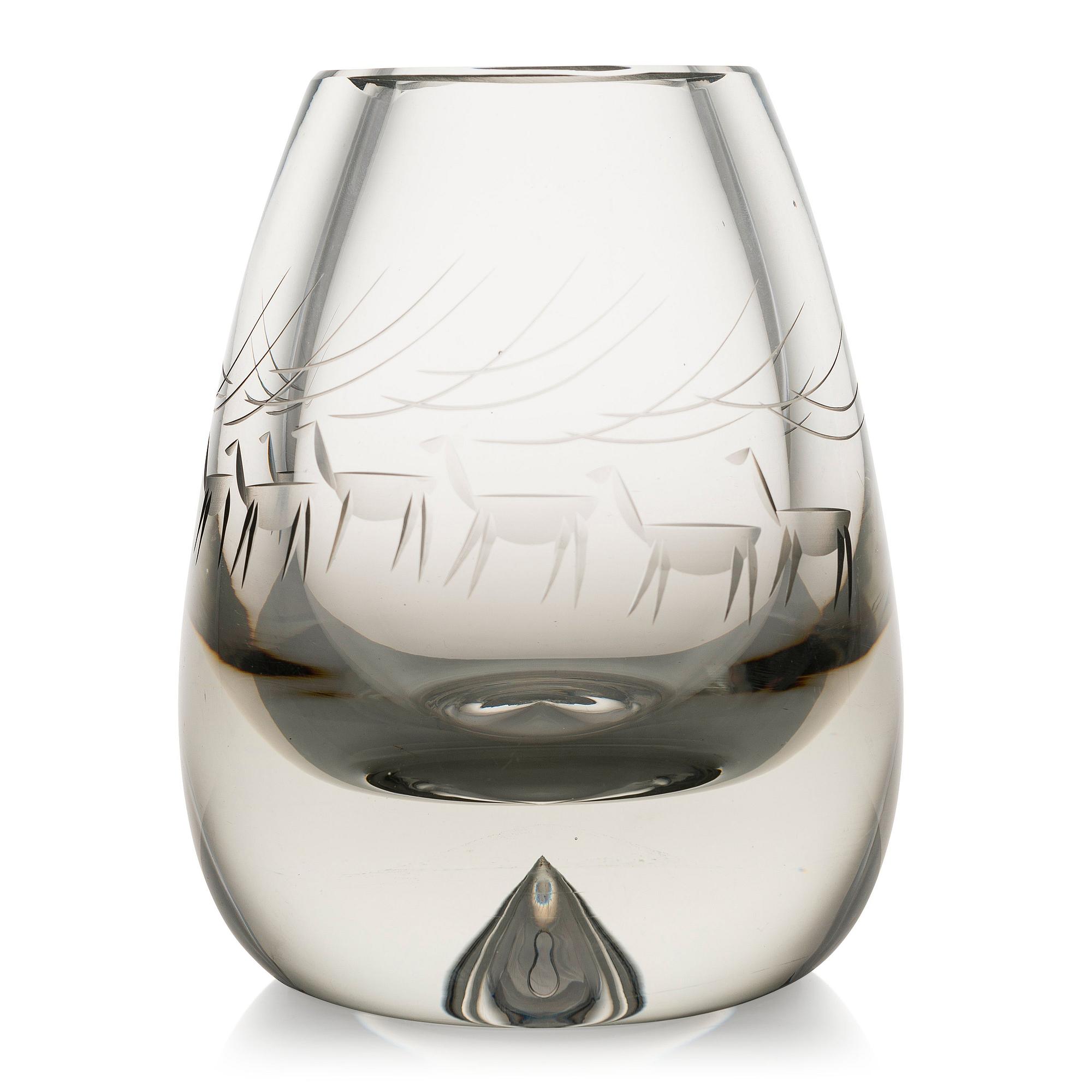 ERKKI VESANTO, taidelasi, kaivertajan signeeraus Käppi, Iittala.