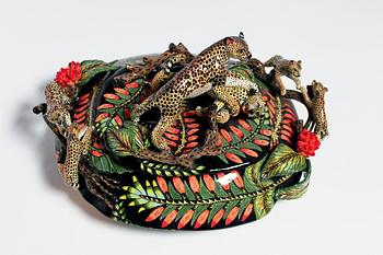 Terrin, "Cheetah leopard turrin", med dekor av leoparder.