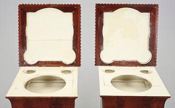 KOMMODER, ett par, senempire, 1800-talets mitt.