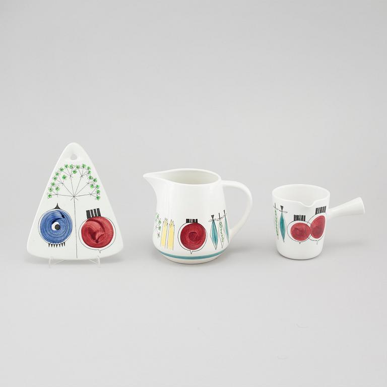 a set of tableware of 11 pcs, "Picknick" and "Pomona", Rörstrand.