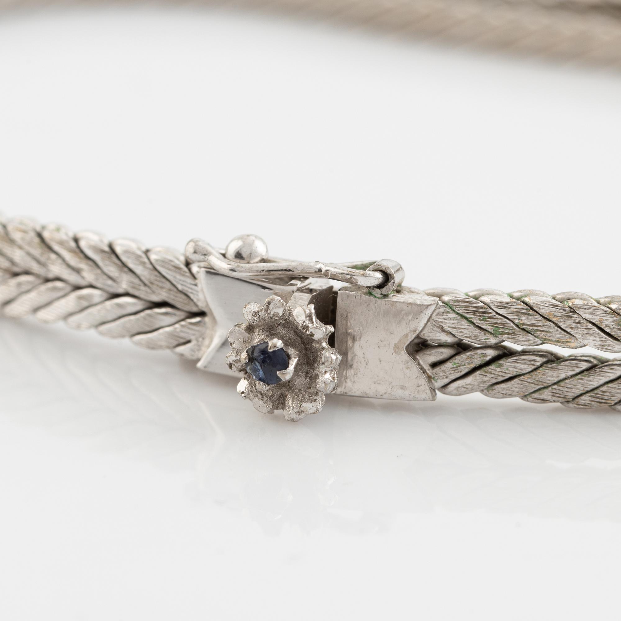 18K white gold bracelet.