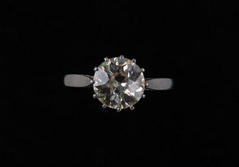 SORMUS, vanhahiontainen timantti n. 1.80 ct. I/J/si. Paino 4 g.