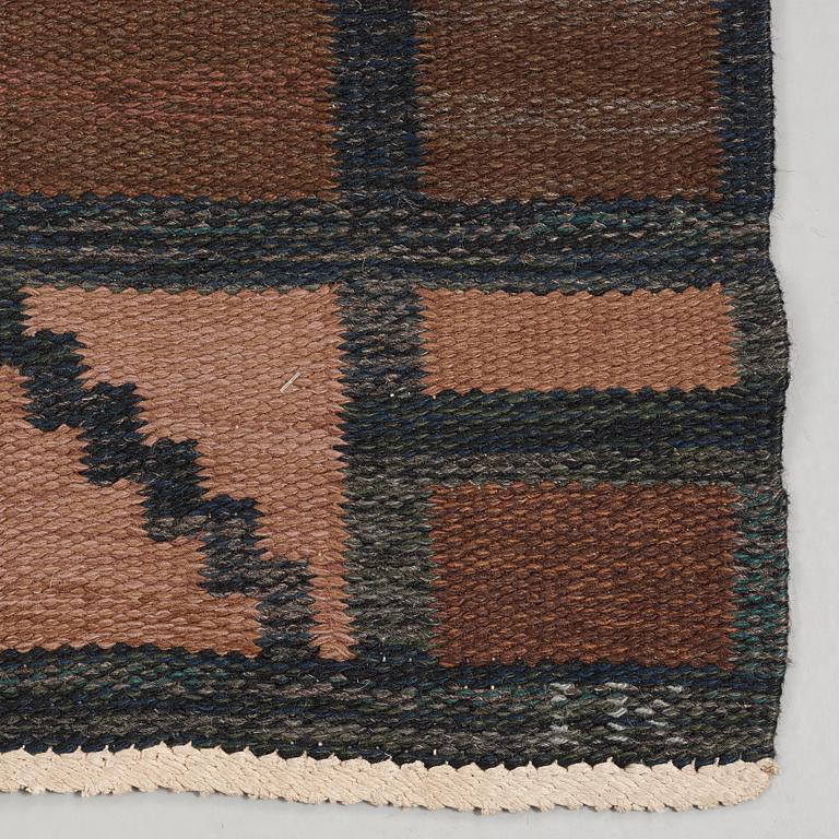 CARPET. Flat weave. 224 x 150,5 cm. Signed KLH IK.