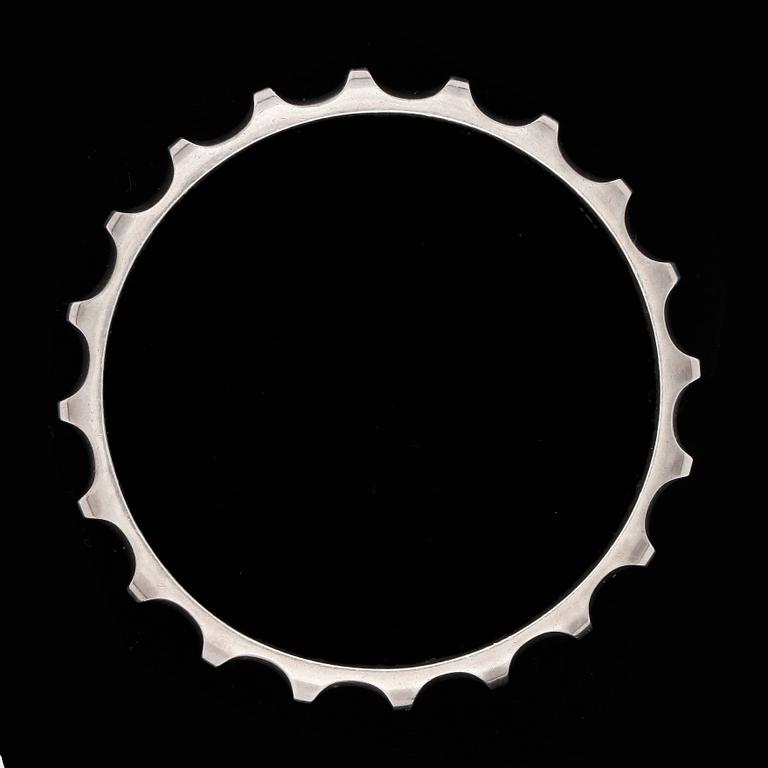 ARMRING, sterlingsilver, Georg Jensen Köpenhamn 1945-77, modell 160. Vikt 71 gr.