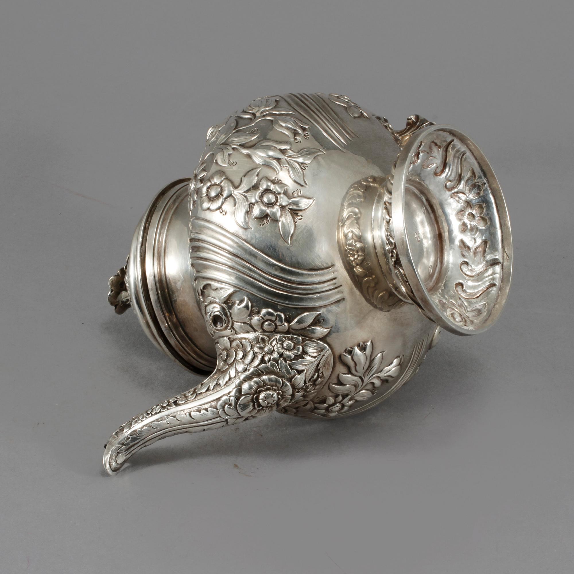 KANNA, silver, oidentifierad mästare J.A, London, England, 1852. Vikt 903 gram.
