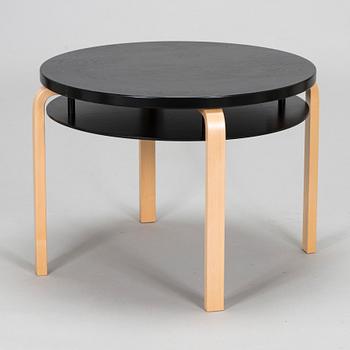 Alvar Aalto, a '907B' table for Artek 2018.