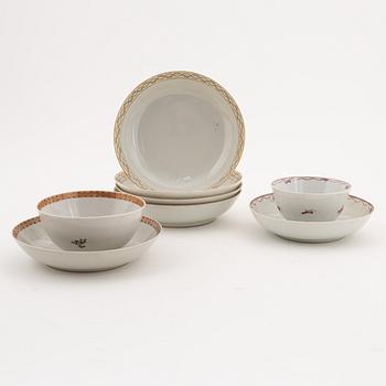 A set of two cups with saucers and four dishes, Qing dynasty, Qianlong (1736-95).