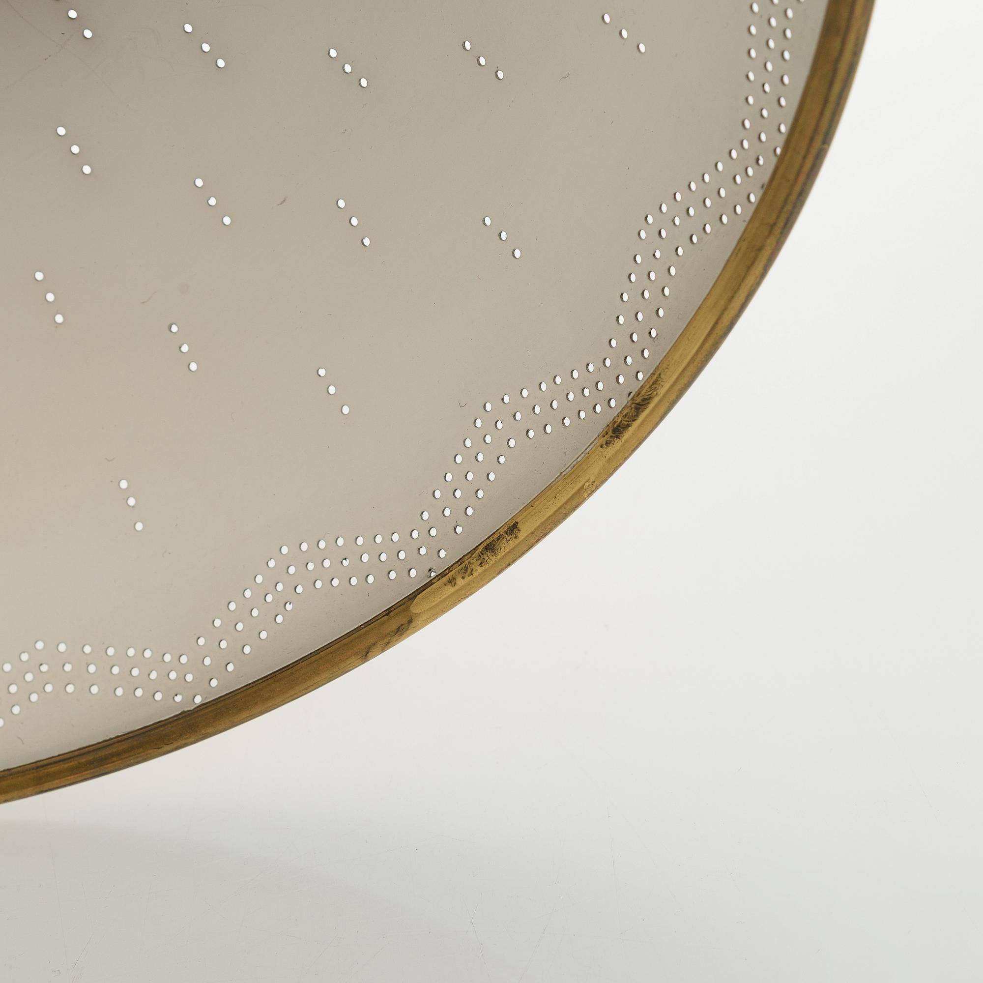 Paavo Tynell, pöytävalaisinpari, malli 5061, Idman 1900-luvun puoliväli.