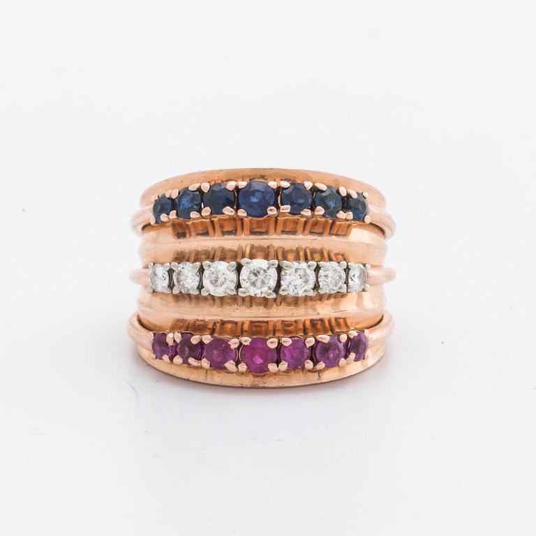 RING 14K gold w brilliant-cut diamonds approx 0,50 ct, sapphires and rubies.