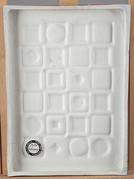 VICTOR VASARELY, relief, Rosenthal, a tergo signerad och numrerad 32/50.